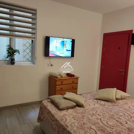 Mini With Private Kitchen & Bathroom