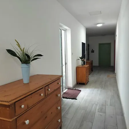 Mini With Private Kitchen & Bathroom Msida